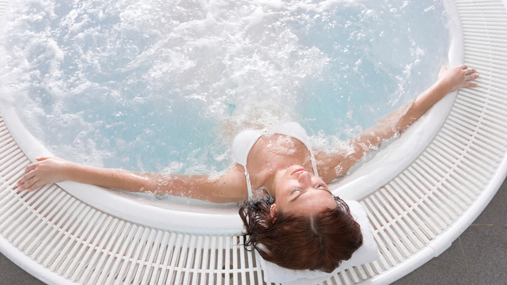 The Hot Tub Pain Relief Phenomenon: A Comprehensive Examination